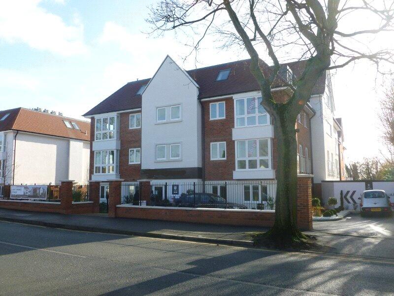 1 bed Penthouse for rent in Ruislip. From Paige and Petrook - Pinner