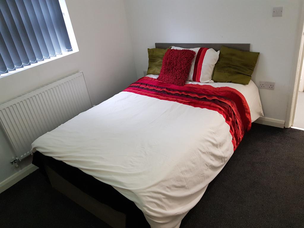 2 bed Student Accommodation for rent in Leicester. From Parmars Estates - Leicester