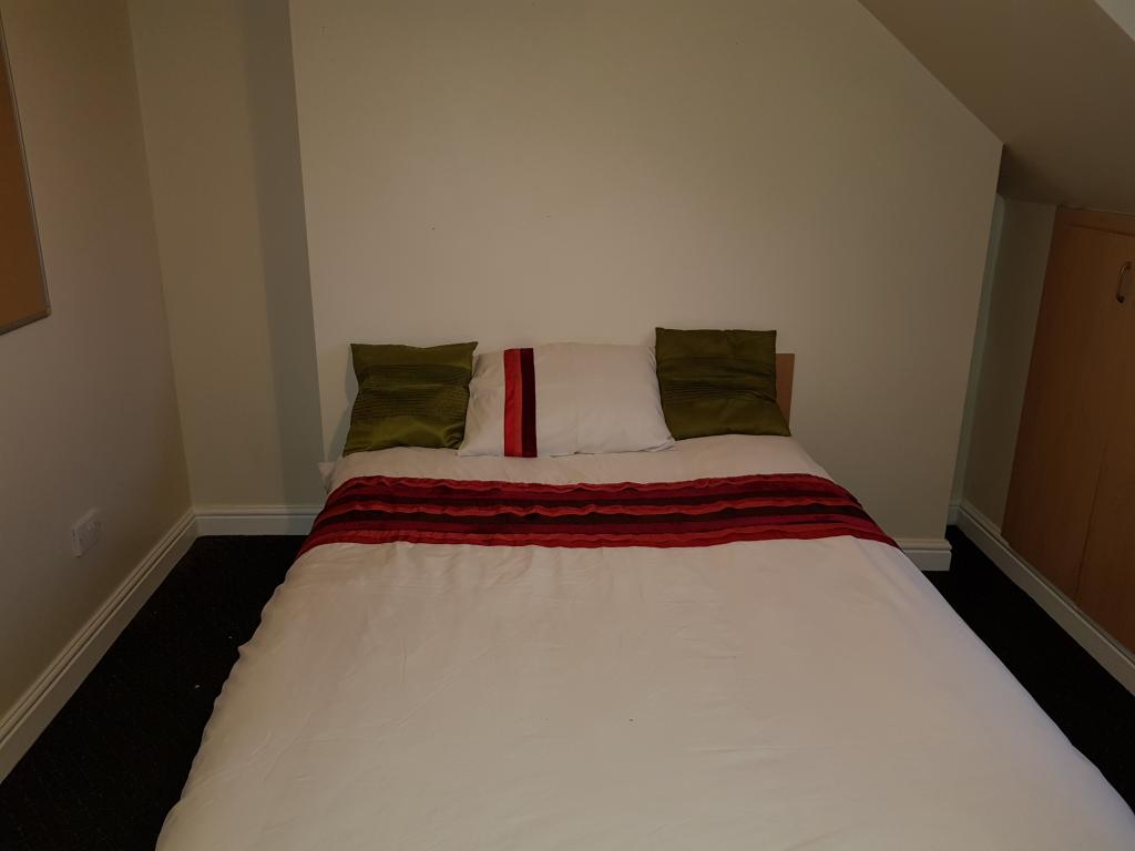 3 bed Student Accommodation for rent in Leicester. From Parmars Estates - Leicester