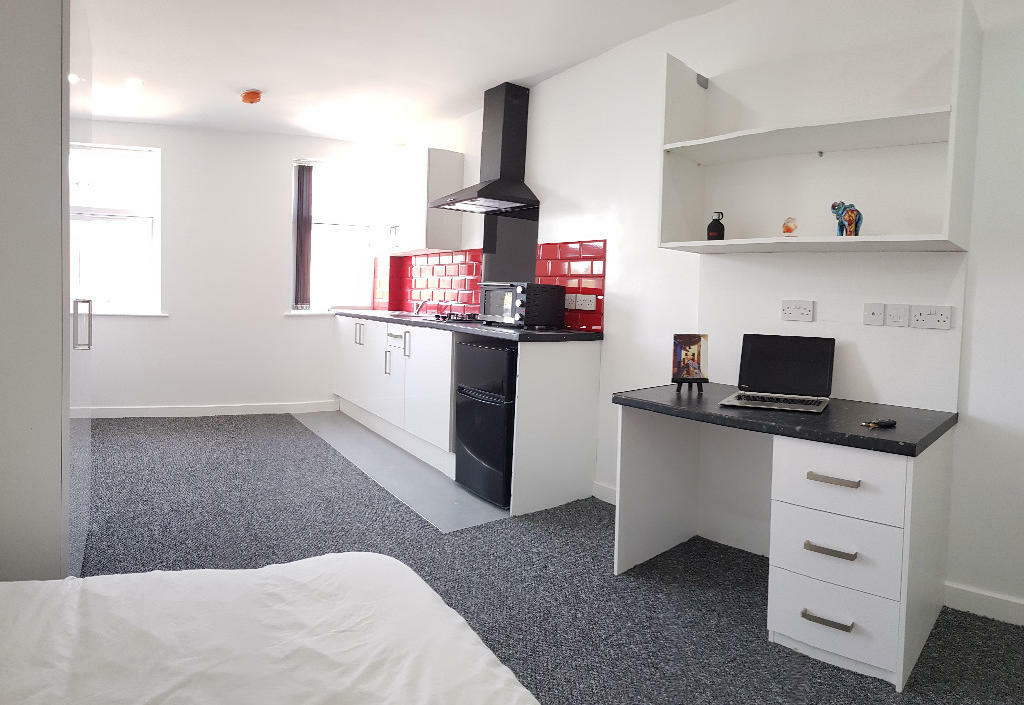 3 bed Studio for rent in Stoughton. From Parmars - Leicester 3 bed Studio for rent in Stoughton. From Parmars - Leicester