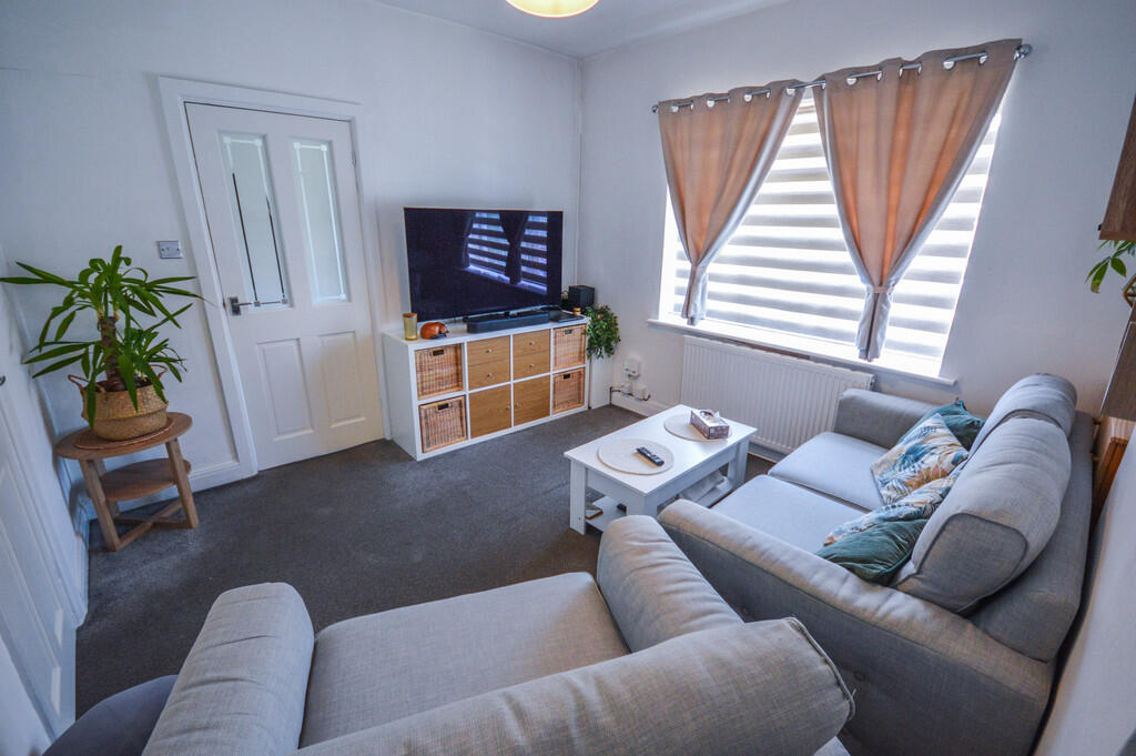 2 bed Mid Terraced House for rent in Altrincham. From Jameson & Partners - Altrincham