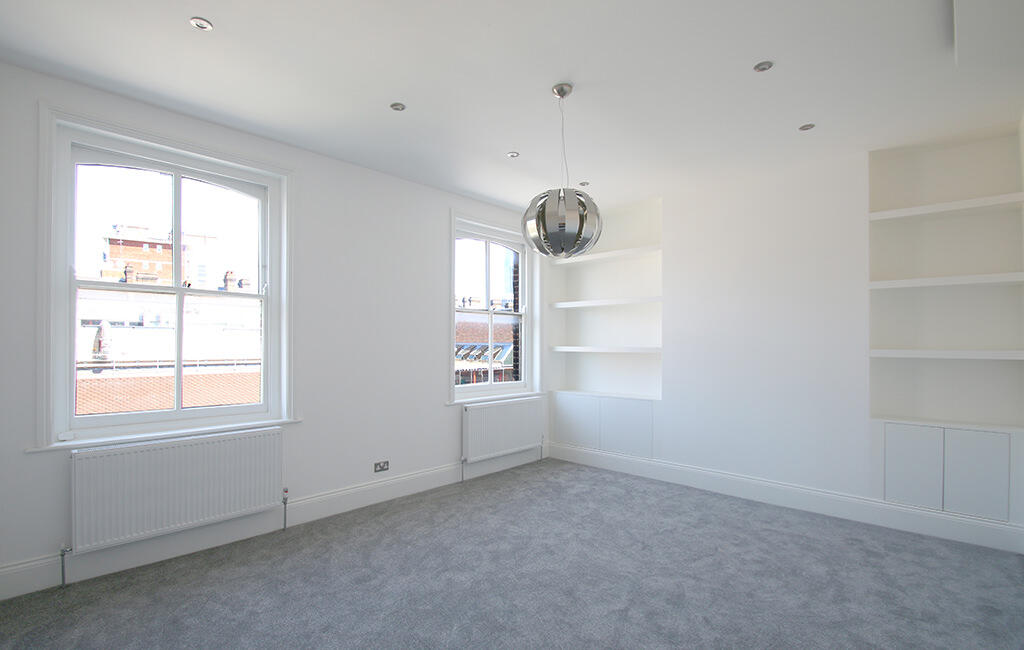 2 bed 1st Floor Flat for rent in Bermondsey. From Pearl & Coutts Ltd