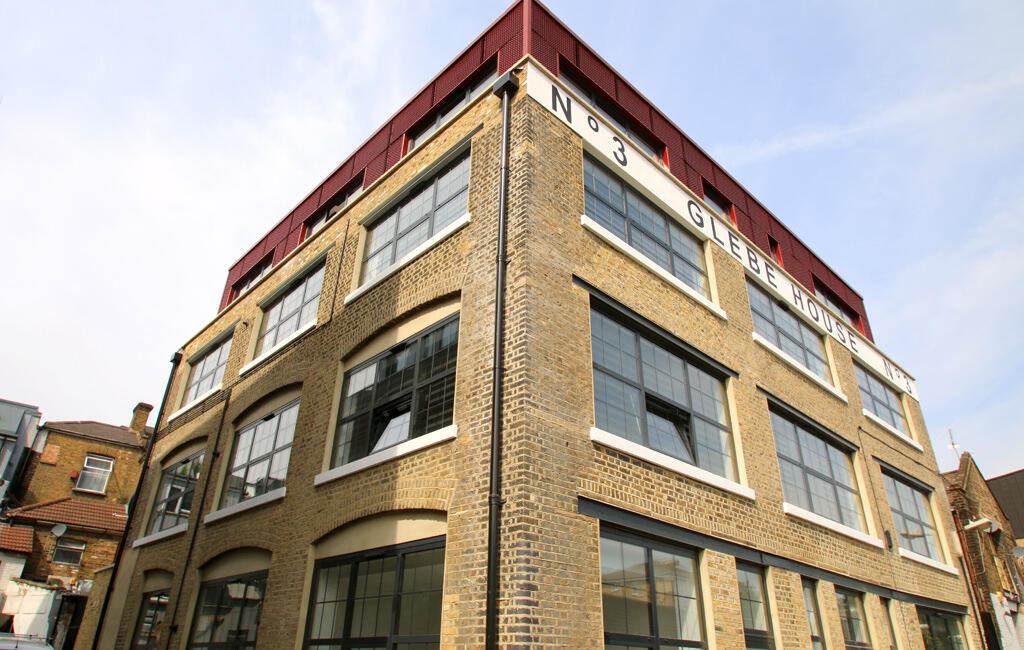 1 bed 1st Floor Flat for rent in Hackney. From Pearl & Coutts Ltd