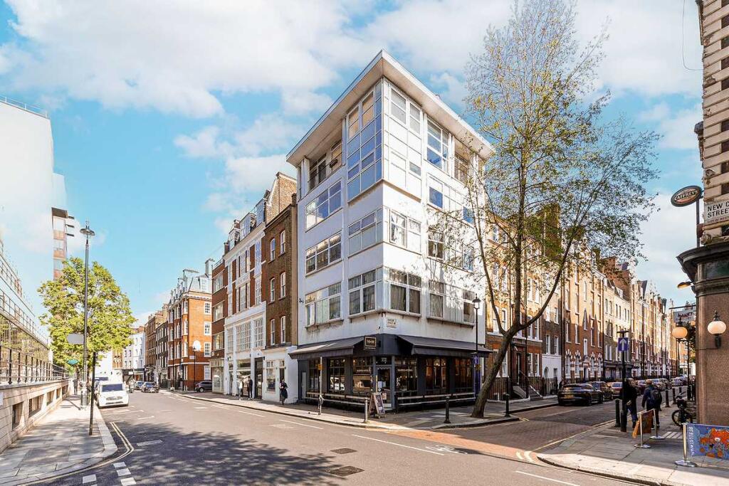 2 bed 1st Floor Flat for rent in Camden Town. From Pearl & Coutts Ltd