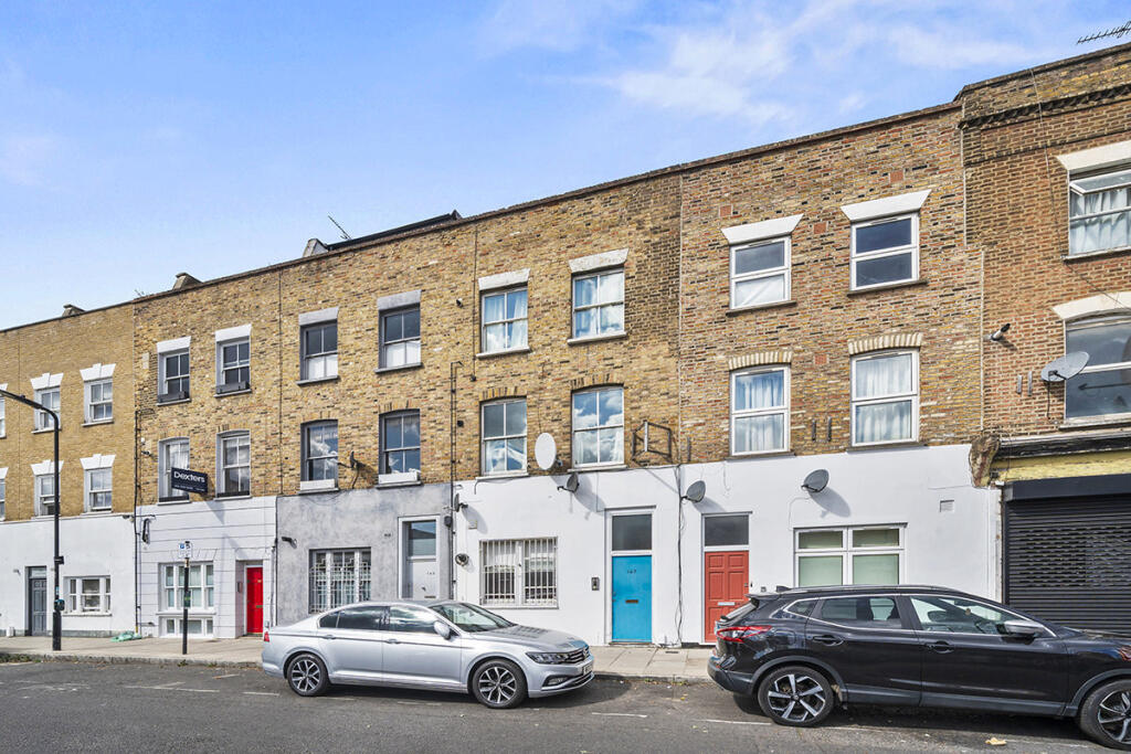1 bed 1st Floor Flat for rent in Hackney. From Pearl & Coutts Ltd