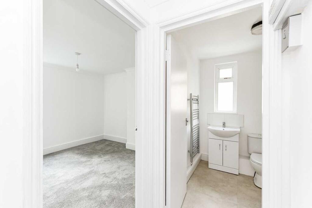 1 bed 1st Floor Flat for rent in Stoke Newington. From Pearl & Coutts Ltd 1 bed 1st Floor Flat for rent in Stoke Newington. From Pearl & Coutts Ltd