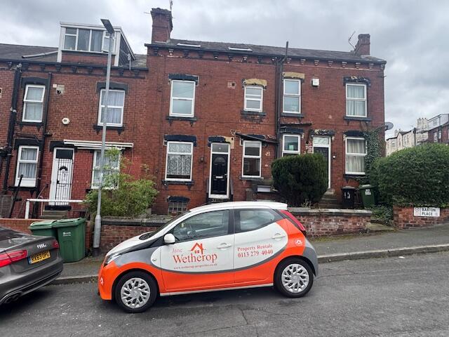 3 bed Mid Terraced House for rent in Leeds. From Jane Wetherop Partnership - Leeds