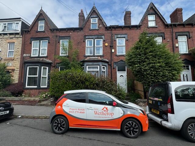 5 bed Mid Terraced House for rent in Leeds. From Jane Wetherop Partnership - Leeds