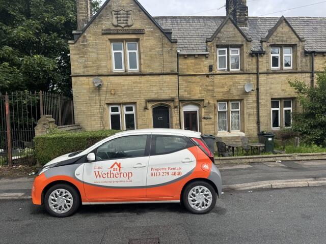 2 bed Mid Terraced House for rent in Bradford. From Jane Wetherop Partnership - Leeds 2 bed Mid Terraced House for rent in Bradford. From Jane Wetherop Partnership - Leeds