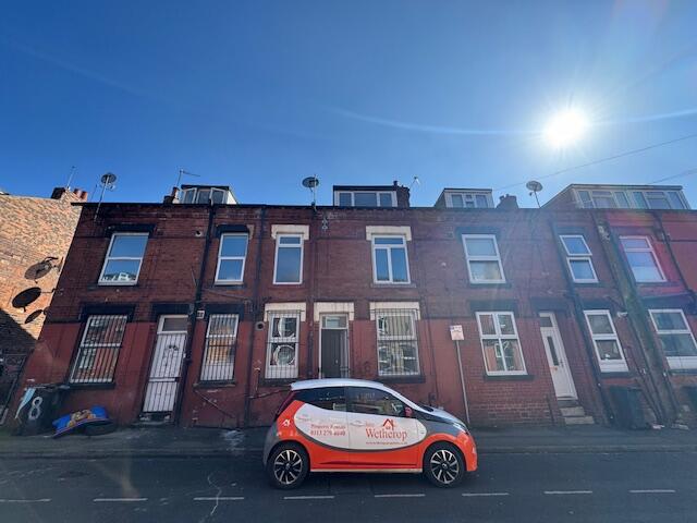 2 bed Mid Terraced House for rent in Leeds. From Jane Wetherop Partnership - Leeds 2 bed Mid Terraced House for rent in Leeds. From Jane Wetherop Partnership - Leeds