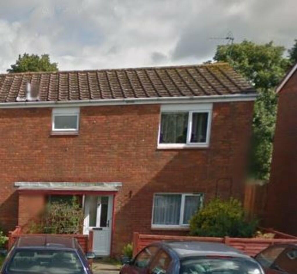 3 bed End Terraced House for rent in Cliddesden. From Peepal Estate Agents - Farnborough