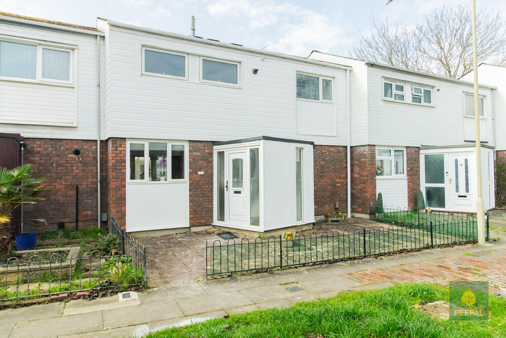 3 bed Mid Terraced House for rent in Farnborough. From Peepal Estate Agents - Farnborough