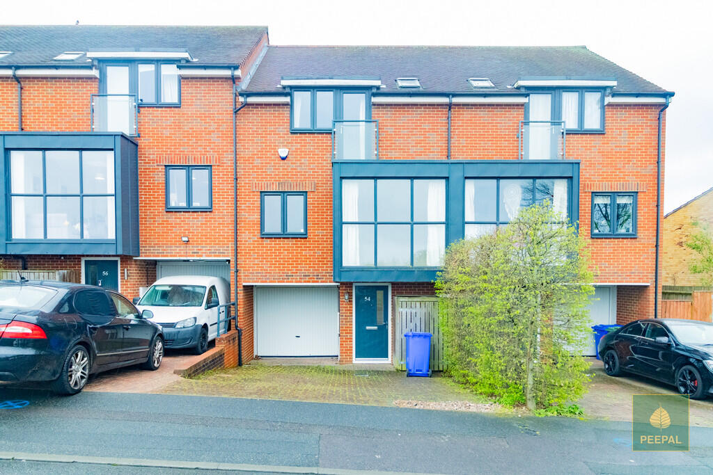 3 bed Mid Terraced House for rent in Aldershot. From Peepal Estate Agents - Farnborough
