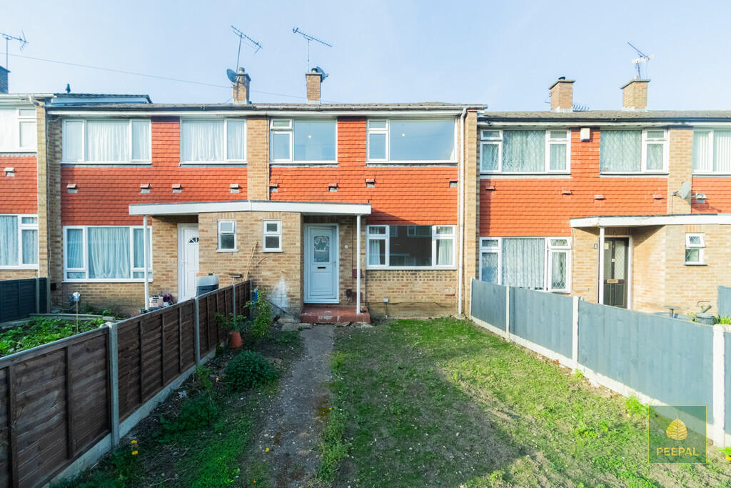 3 bed Mid Terraced House for rent in Farnborough. From Peepal Estate Agents - Farnborough