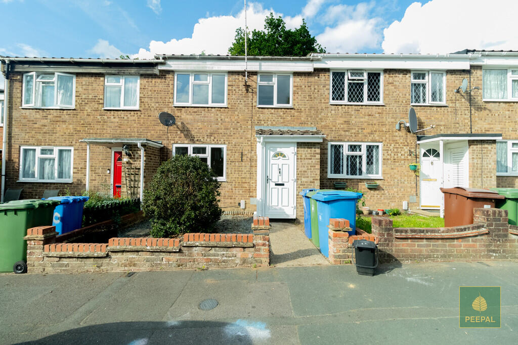 3 bed Mid Terraced House for rent in Sandhurst. From Peepal Estate Agents - Farnborough