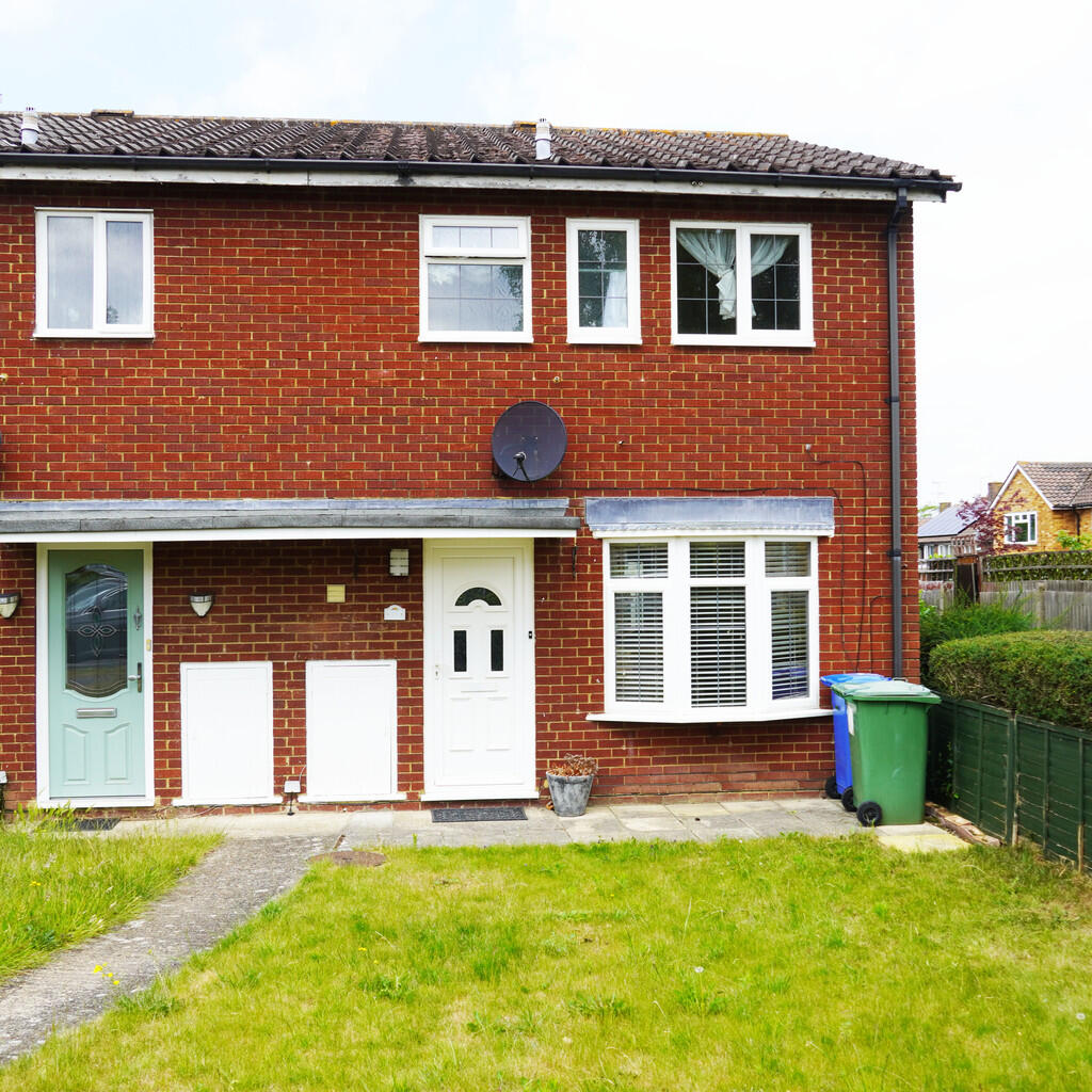 3 bed End of Terrace for rent in Bracknell. From Peepal Estate Agents - Farnborough