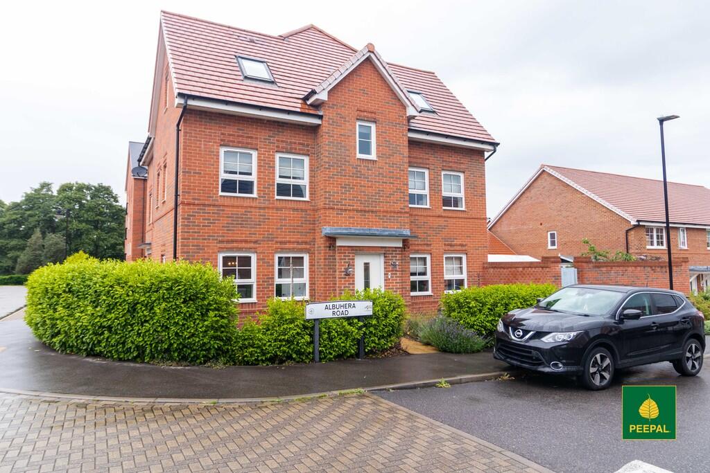 4 bed Semi Detached for rent in . From Peepal Estate Agents - Farnborough