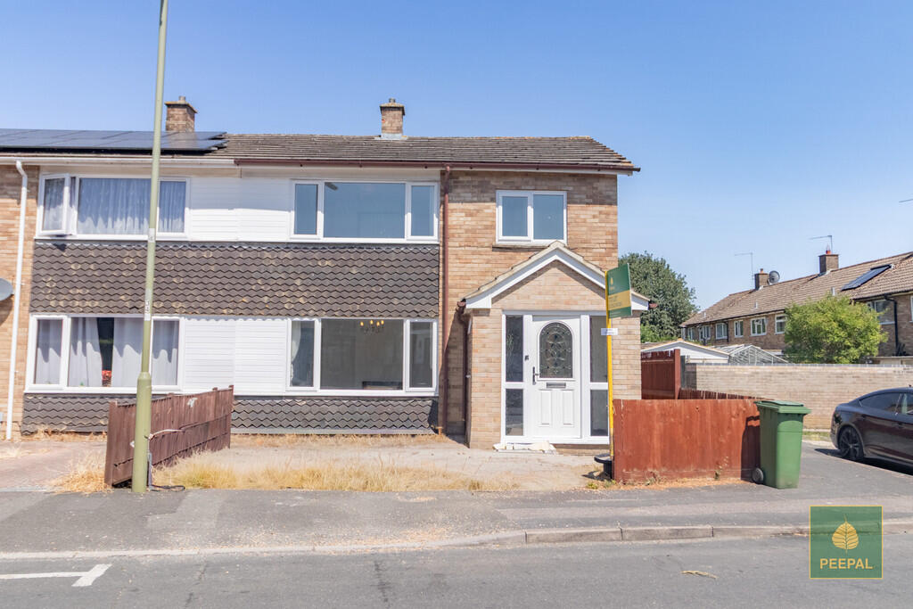 3 bed Semi Detached for rent in Cliddesden. From Peepal Estate Agents - Farnborough 3 bed Semi Detached for rent in Cliddesden. From Peepal Estate Agents - Farnborough