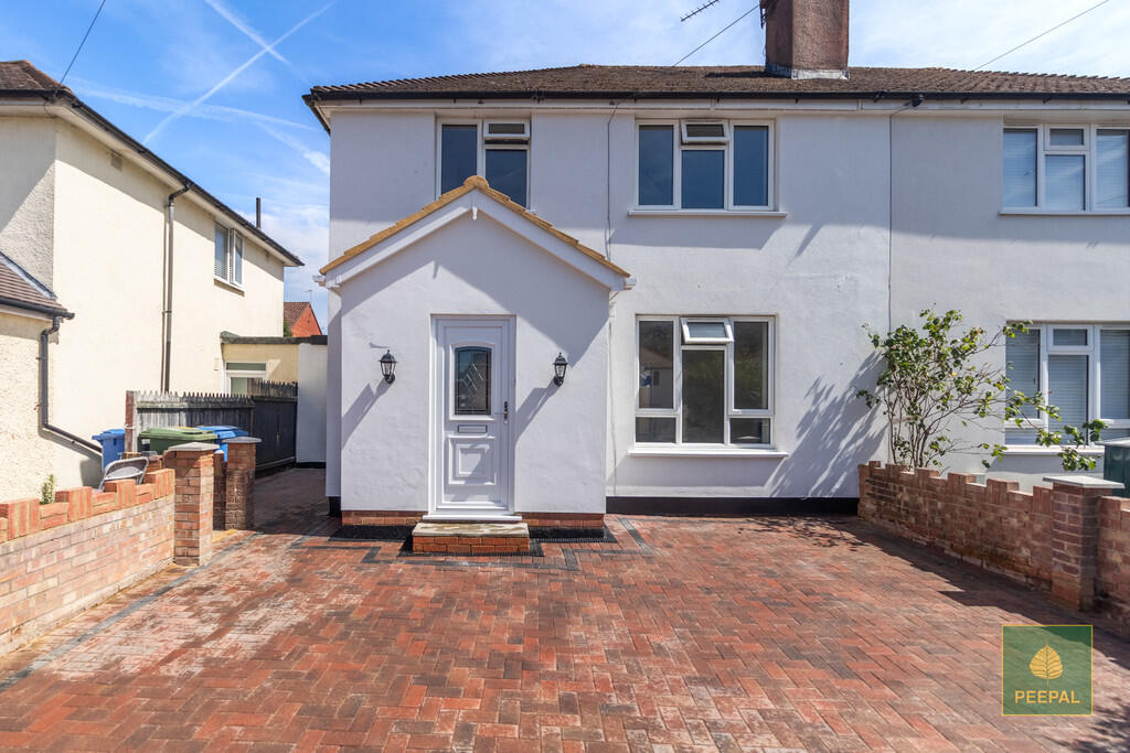 3 bed Semi Detached for rent in Farnborough. From Peepal Estate Agents - Farnborough