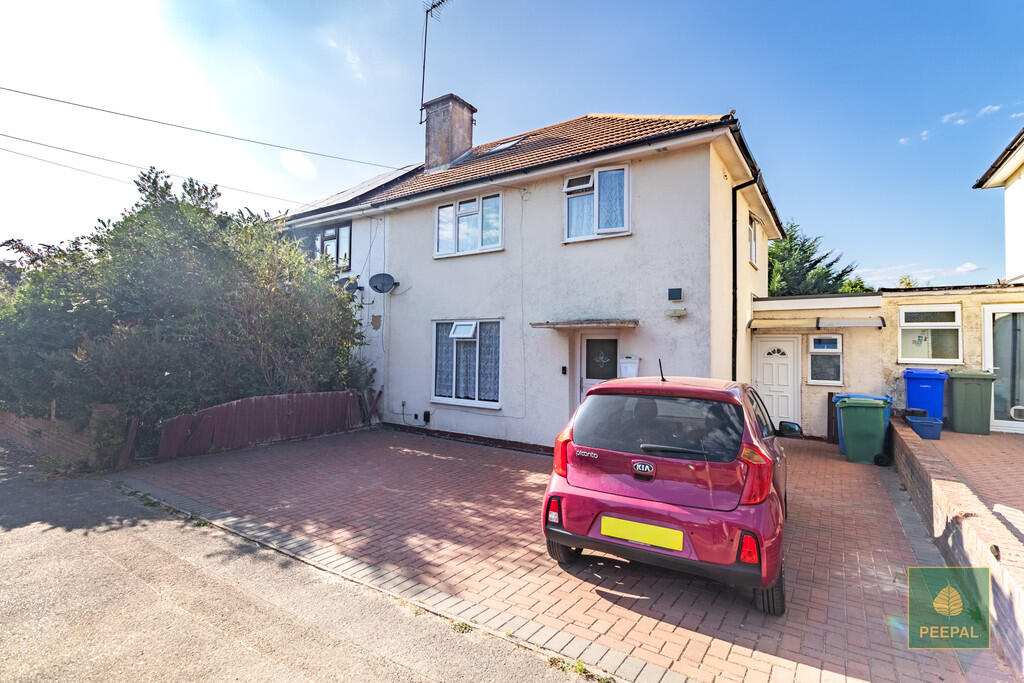 3 bed Semi Detached for rent in Farnborough. From Peepal Estate Agents - Farnborough