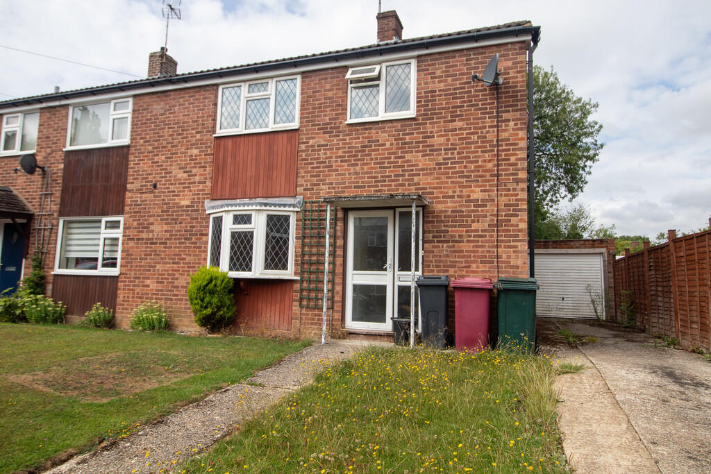3 bed Semi Detached for rent in Reading. From Peepal Estate Agents - Farnborough