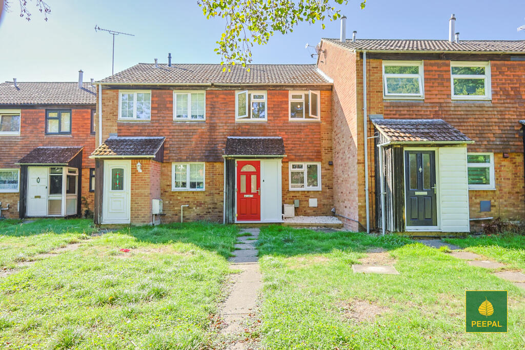 3 bed Mid Terraced House for rent in Farnborough. From Peepal Estate Agents - Farnborough