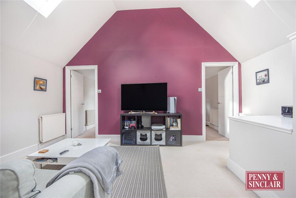4 bed Apartment for rent in Henley-on-Thames. From Penny & Sinclair - Henley On Thames