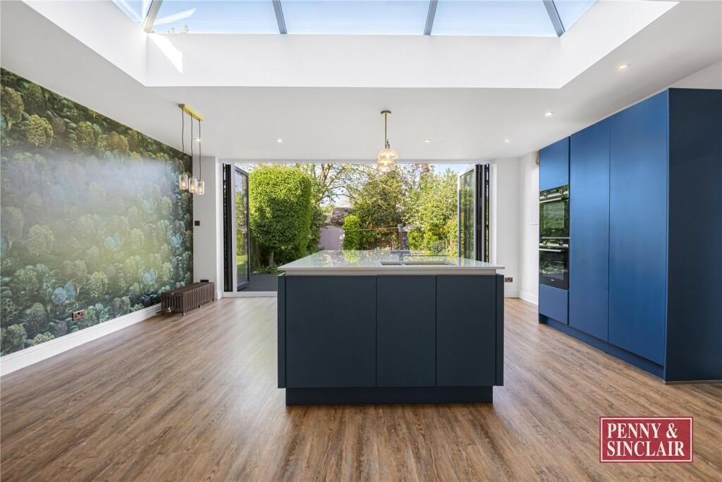 3 bed Detached for rent in Sonning. From Penny & Sinclair - Henley On Thames 3 bed Detached for rent in Sonning. From Penny & Sinclair - Henley On Thames