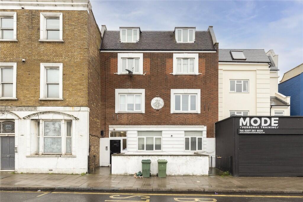 3 bed 1st Floor Flat for rent in London. From Robert Lehrer Properties