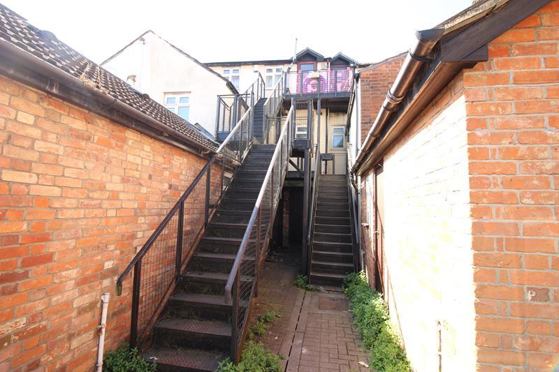 2 bed 1st Floor Flat for rent in Bedford. From Jayne Beard - Bedford