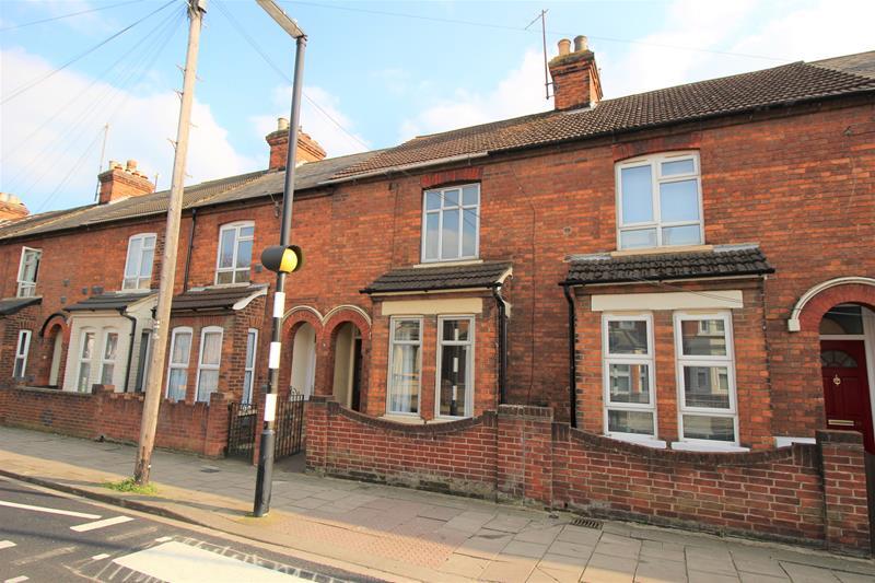 3 bed Mid Terraced House for rent in Clapham Green. From Jayne Beard - Bedford 3 bed Mid Terraced House for rent in Clapham Green. From Jayne Beard - Bedford