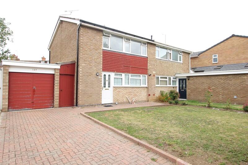 3 bed Semi Detached for rent in Bedford. From Jayne Beard - Bedford