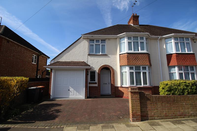 4 bed Semi Detached for rent in Bedford. From Jayne Beard - Bedford 4 bed Semi Detached for rent in Bedford. From Jayne Beard - Bedford