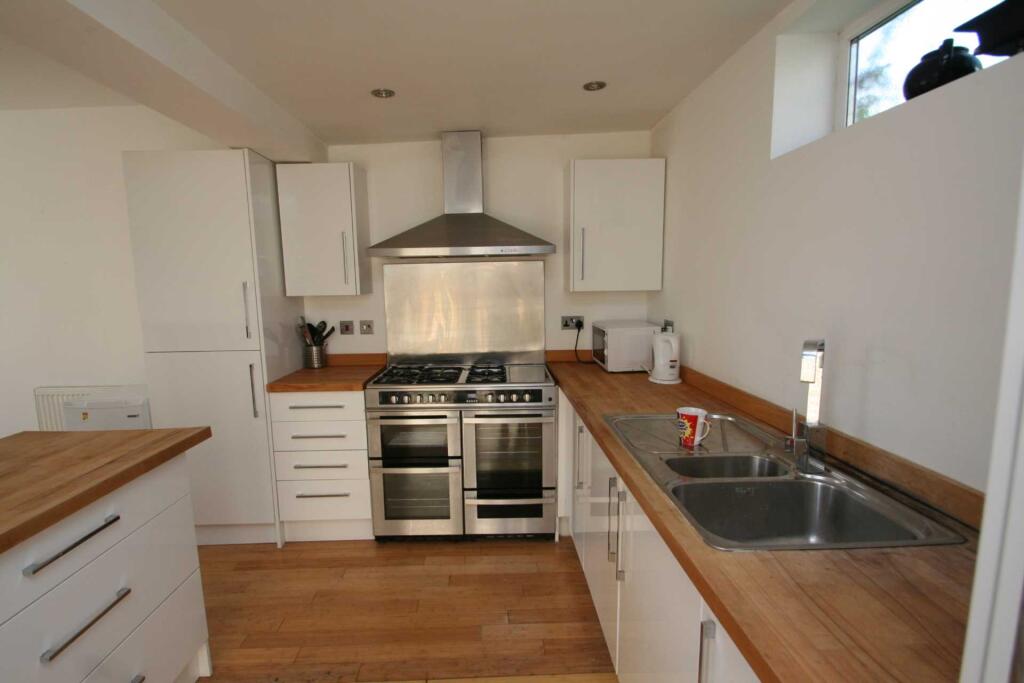6 bed End of Terrace for rent in Sandford-on-Thames. From JCP Estate Agents - East Oxford 6 bed End of Terrace for rent in Sandford-on-Thames. From JCP Estate Agents - East Oxford