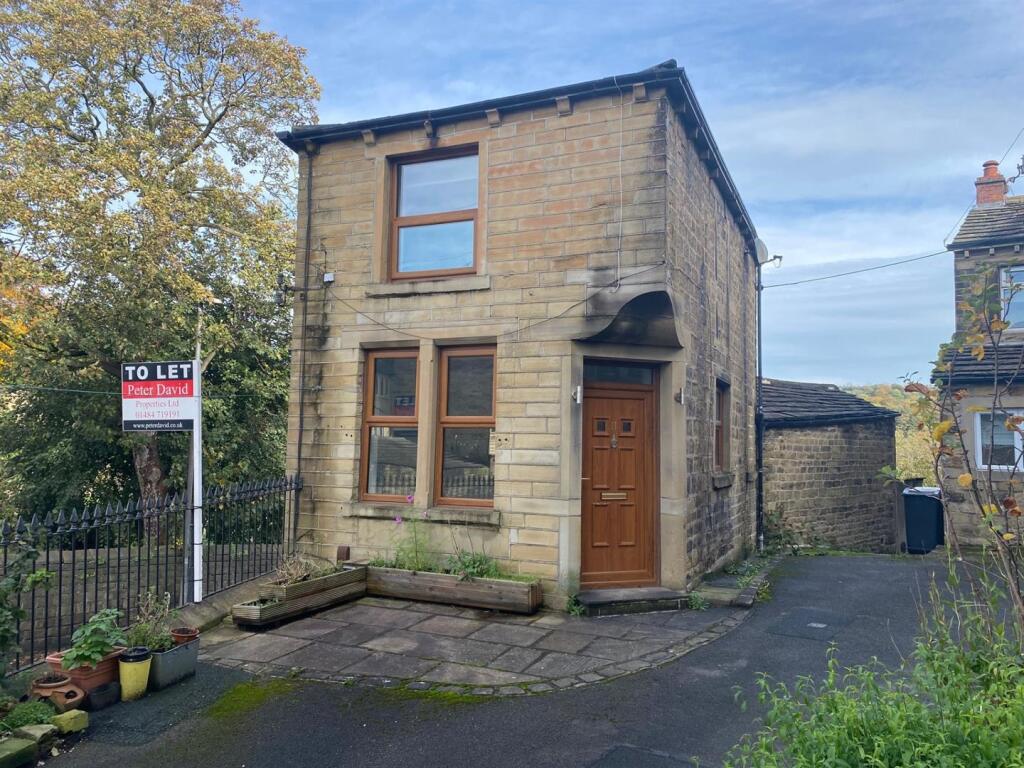 2 bed Detached for rent in Holmfirth. From Peter David Properties - Brighouse