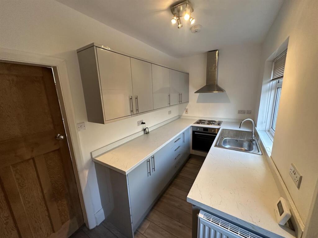 2 bed Detached for rent in Lumbrook. From Peter David Properties - Brighouse 2 bed Detached for rent in Lumbrook. From Peter David Properties - Brighouse