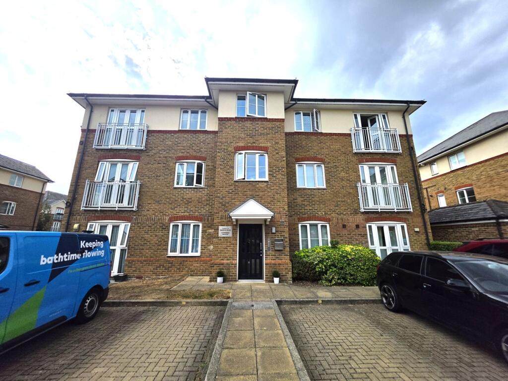 1 bed Apartment for rent in Greenford. From Peter Gamble & Co