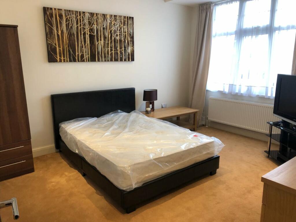 0 bed Room for rent in Friern Barnet. From Peter Michael Estates