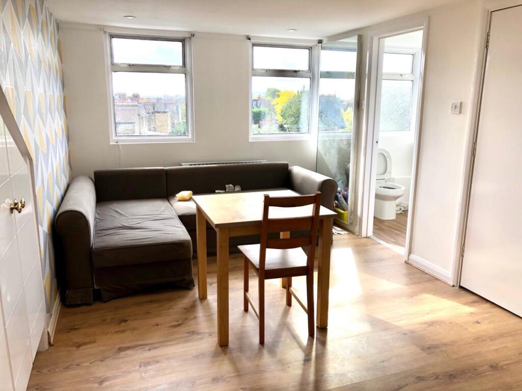 0 bed 1st Floor Flat for rent in Southgate. From Peter Michael Estates