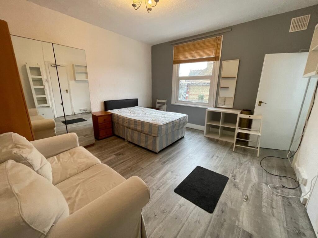 0 bed Studio for rent in Southgate. From Peter Michael Estates