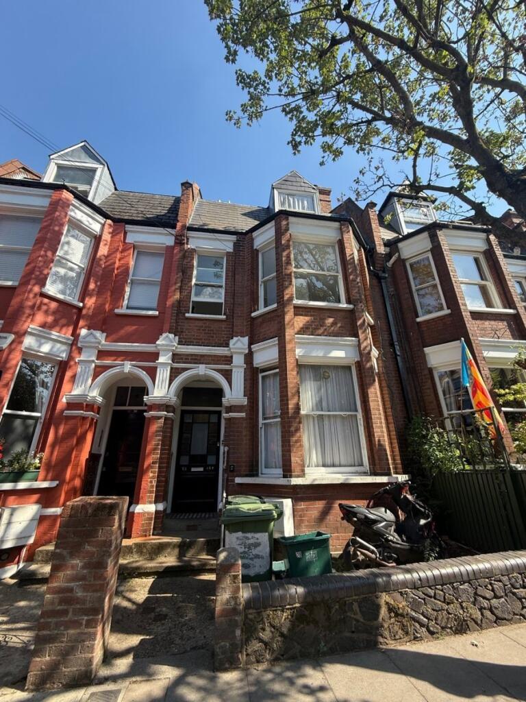 1 bed House Share for rent in Stoke Newington. From Peter Michael Estates