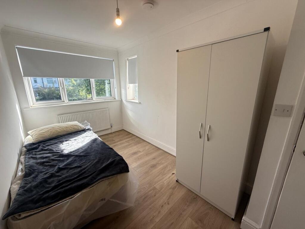 1 bed House Share for rent in Edmonton. From Peter Michael Estates