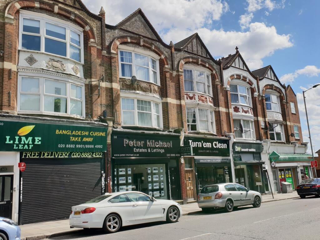 2 bed 1st Floor Flat for rent in Southgate. From Peter Michael Estates