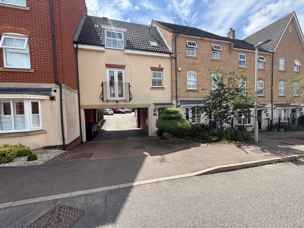 3 bed Mid Terraced House for rent in Ware. From Peter Michael Estates