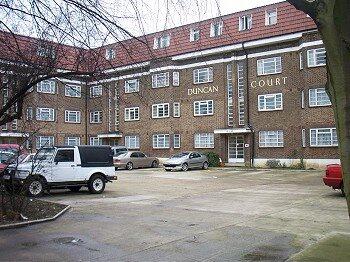 2 bed 1st Floor Flat for rent in Southgate. From Peter Michael Estates