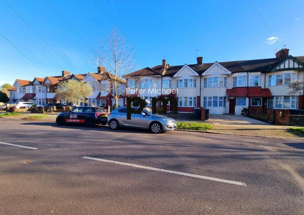 4 bed House Share for rent in Edmonton. From Peter Michael Estates