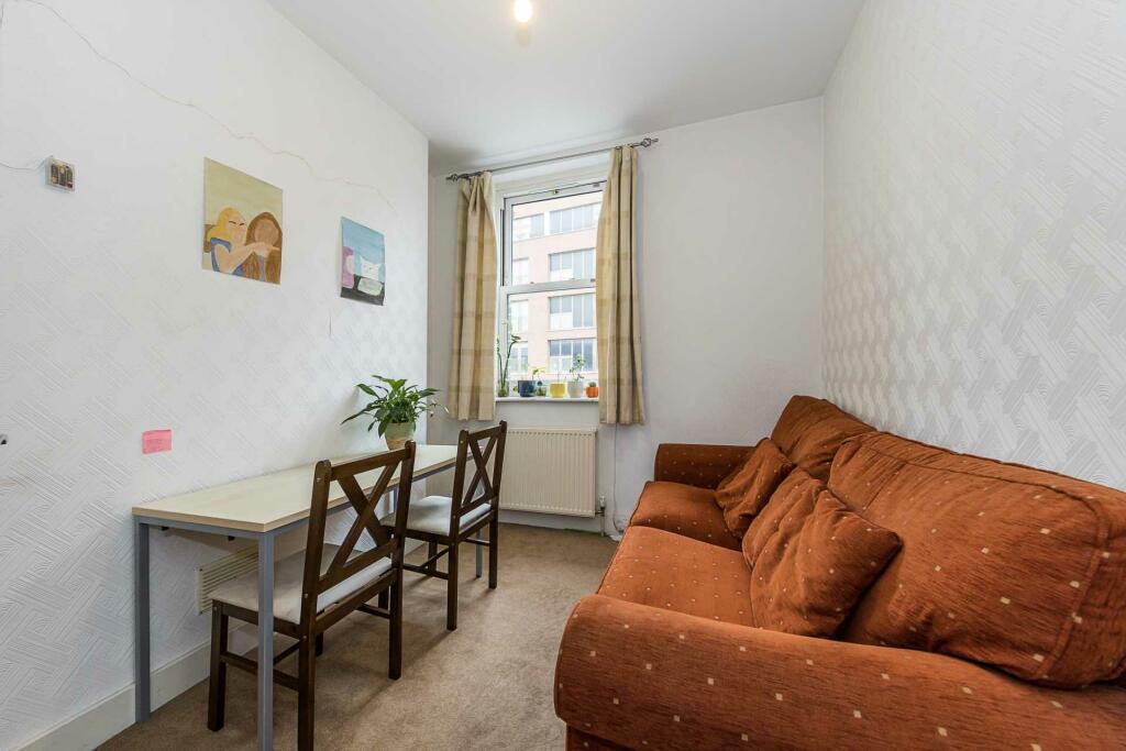2 bed Flat for rent in London. From PG Estates
