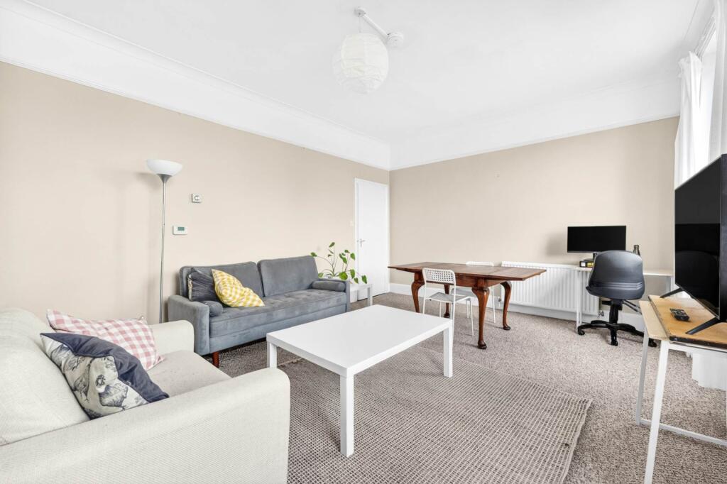 3 bed Annexe for rent in Hornsey. From PG Estates - Islington