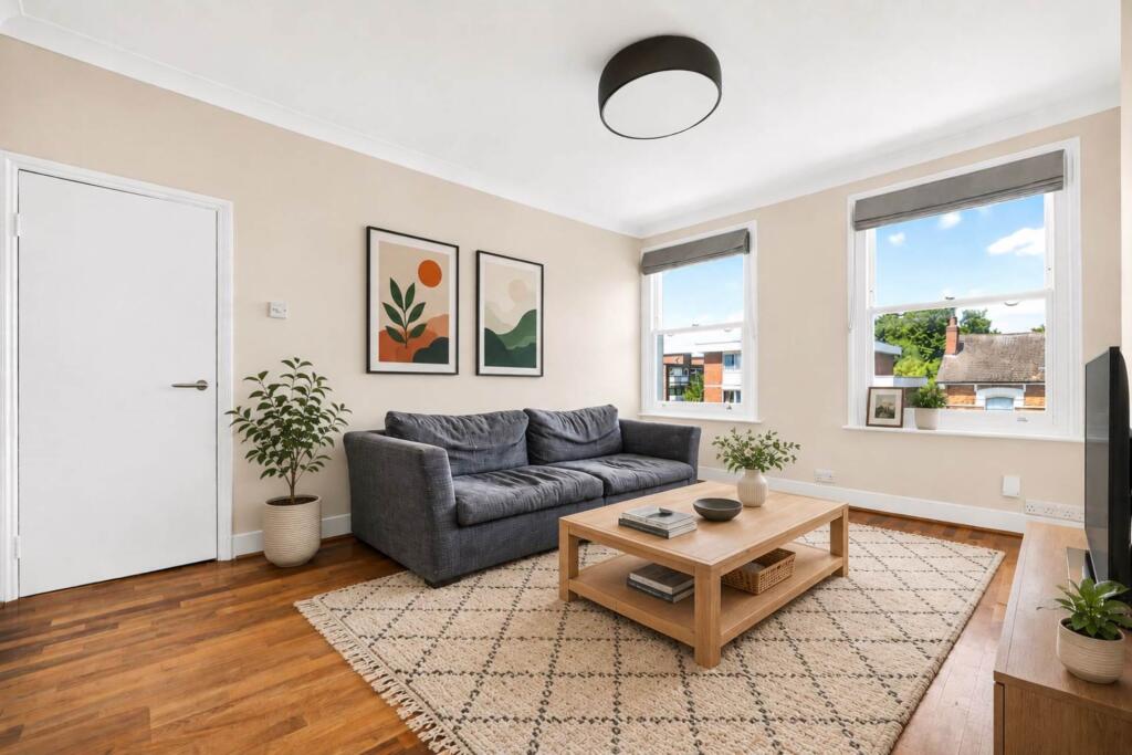 3 bed Apartment for rent in Stoke Newington. From PG Estates - Islington