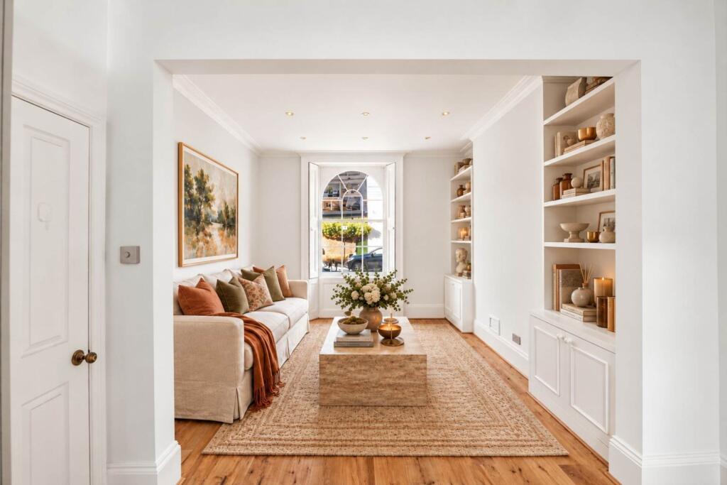 3 bed Detached for rent in Islington. From PG Estates - Islington 3 bed Detached for rent in Islington. From PG Estates - Islington